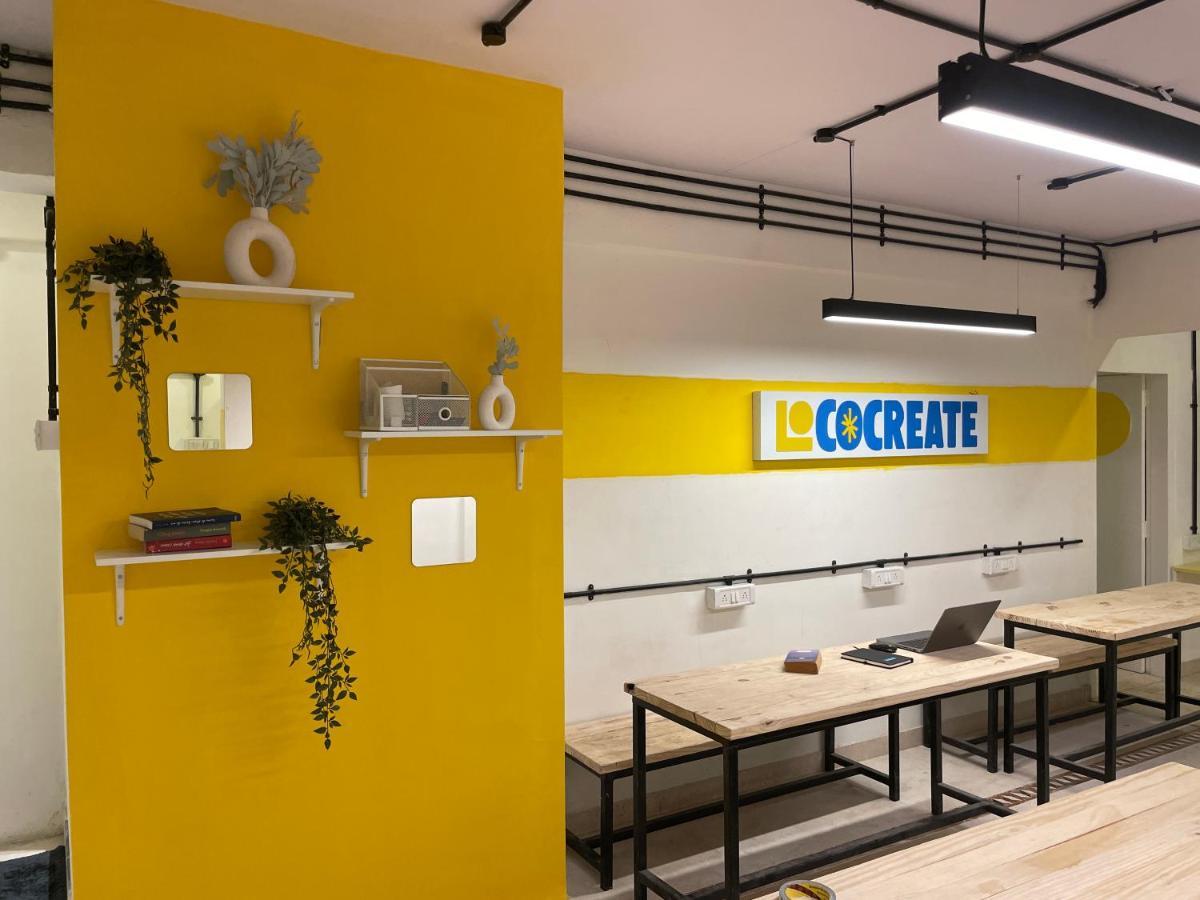 Locomo Express - Stay Work Eat Мумбаї Екстер'єр фото