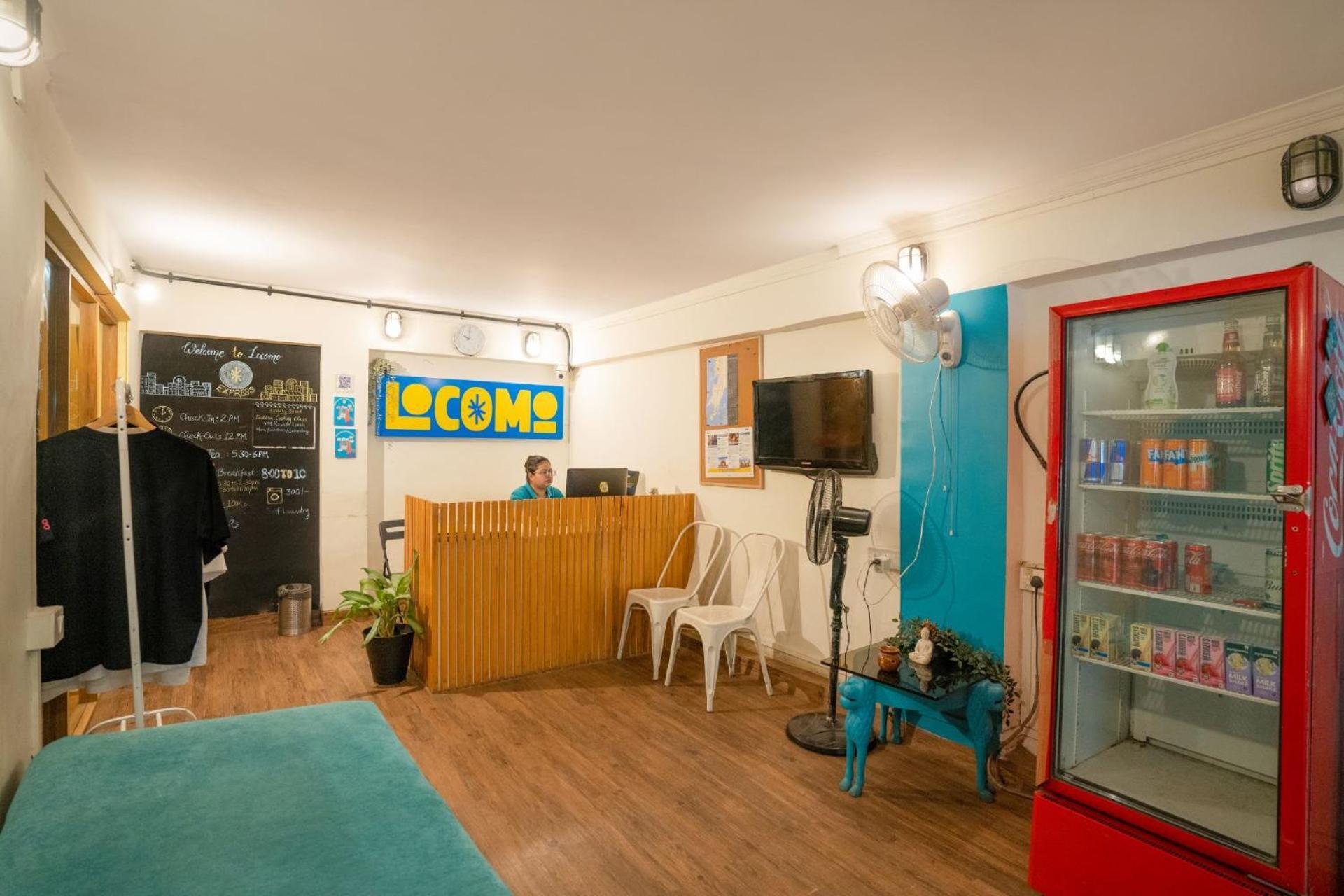 Locomo Express - Stay Work Eat Мумбаї Екстер'єр фото